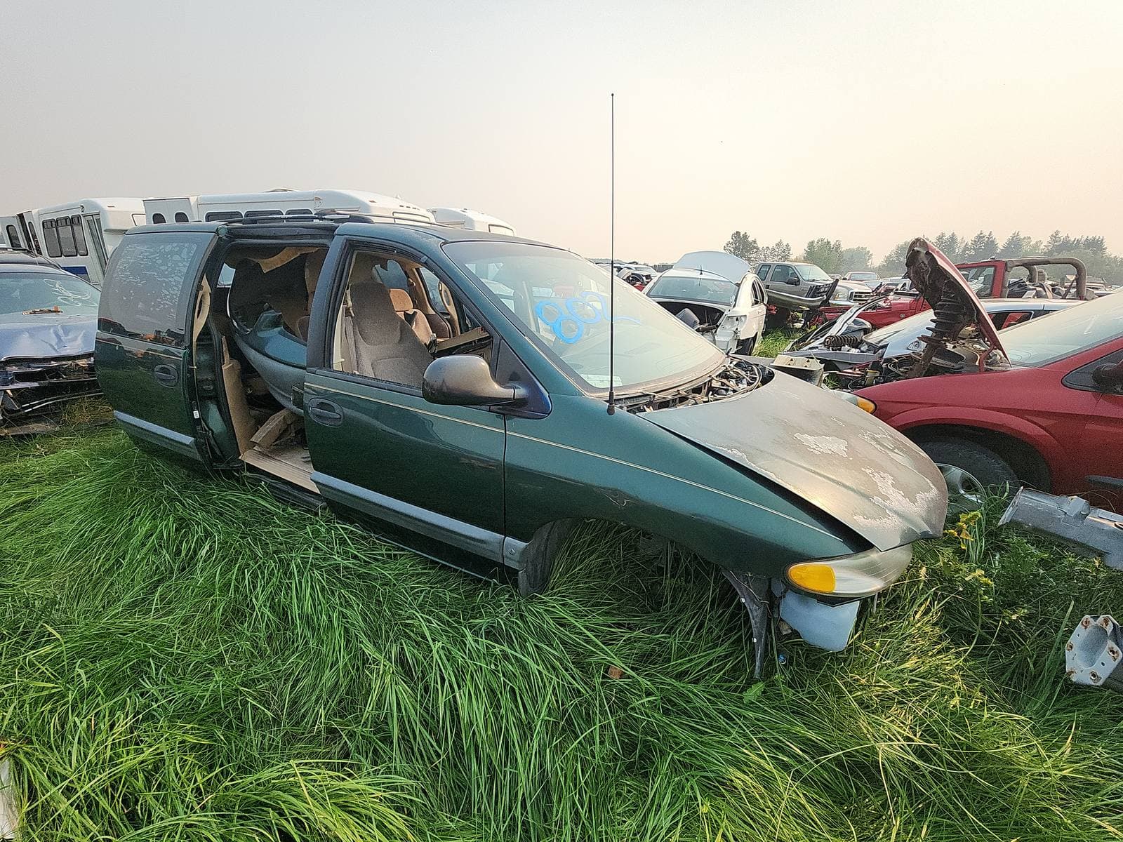1996 Plymouth Grand Voyager SE