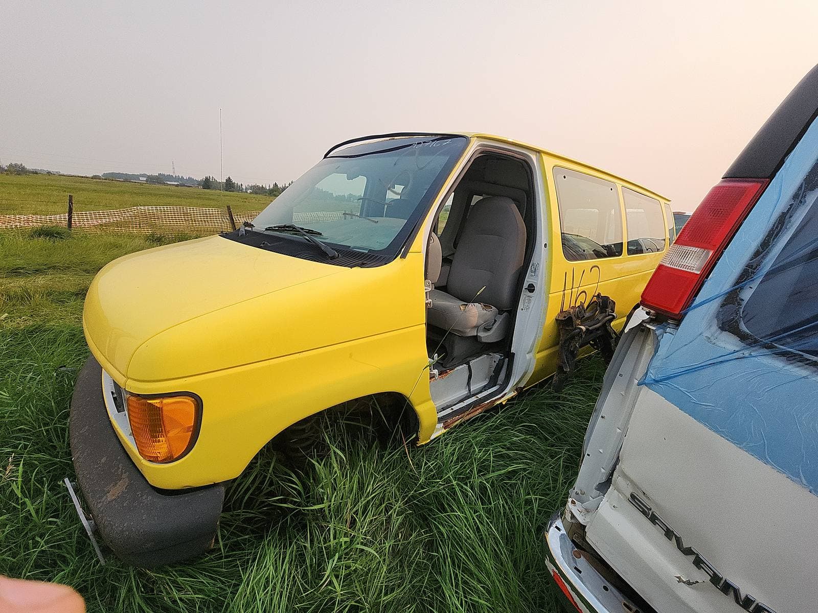 2005 Ford E-350 Extended Wagon