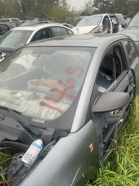 2005 Saturn Ion Coupe Level 2