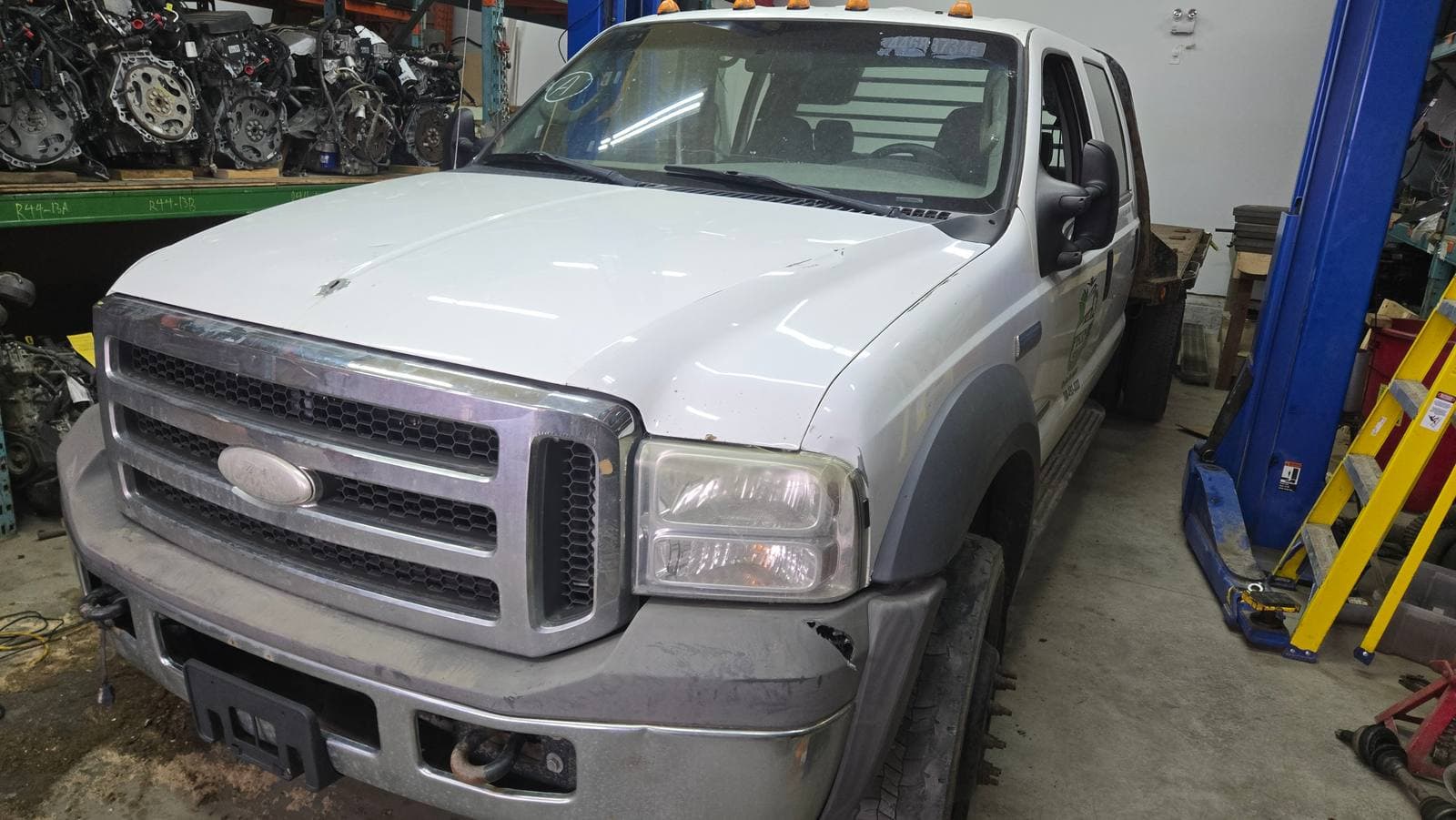 2005 Ford F-550 XLT
